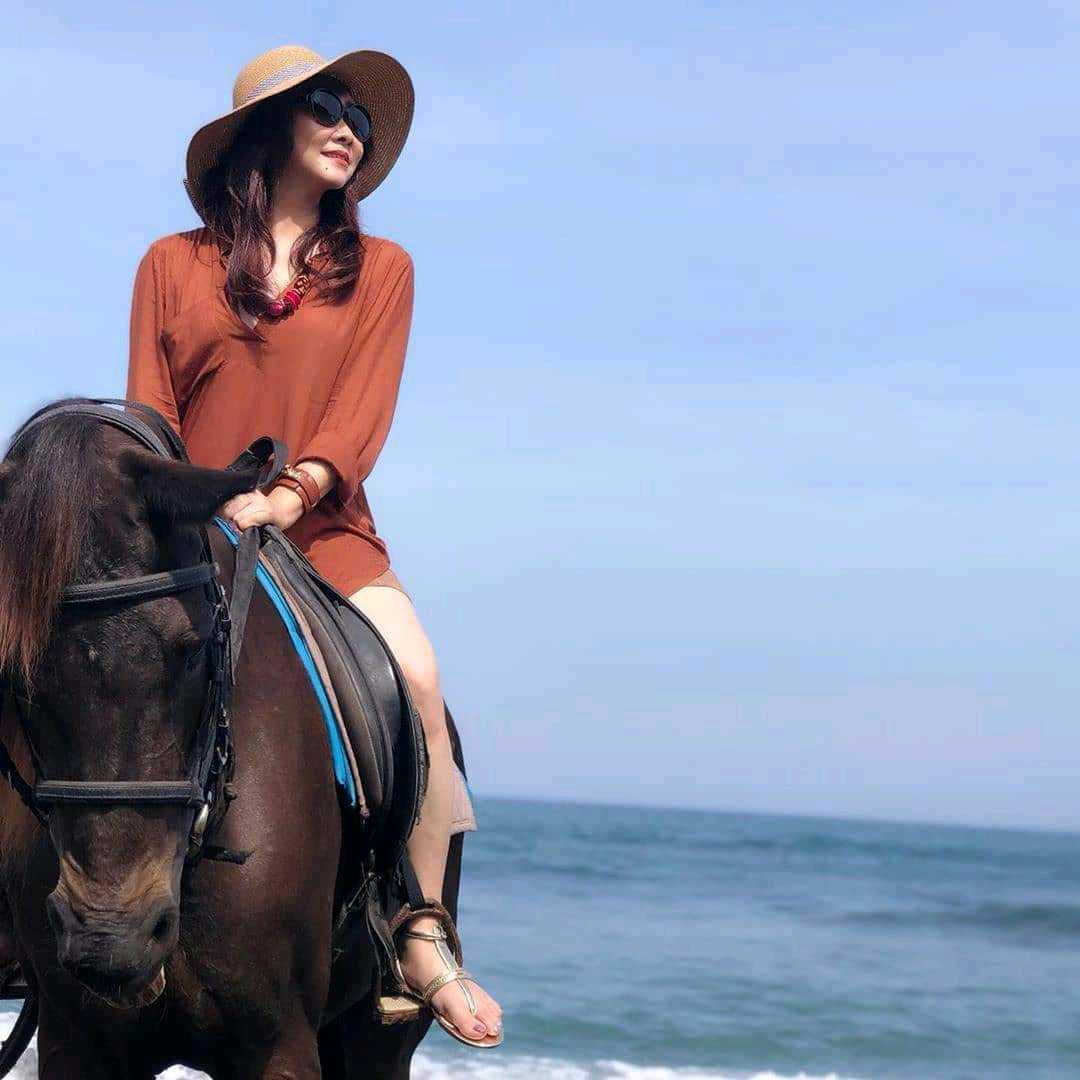 BEACH HORSE RIDING BALI 