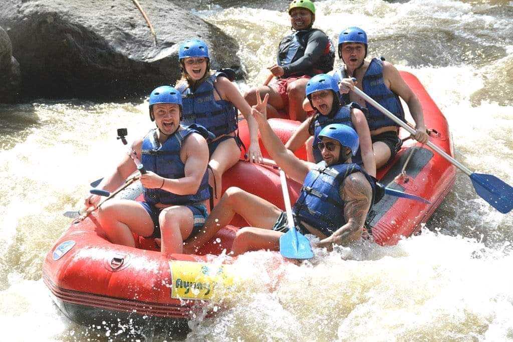 UBUD : WHITE WATER RAFTING WITH LUNCH